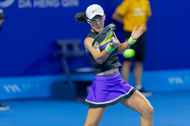 缺席背后的 缺席背后的