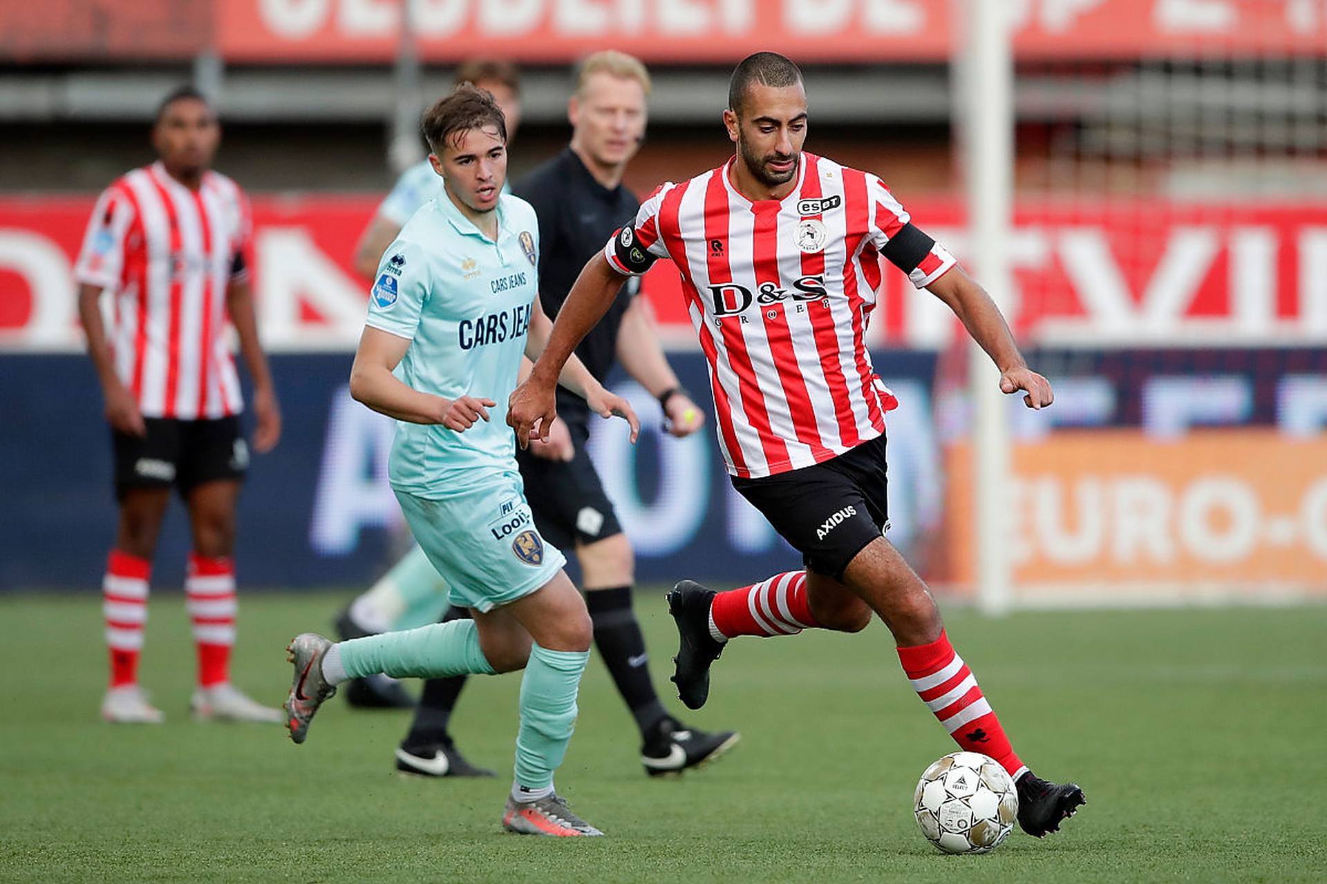 荣耀与汗水 荣耀与汗水