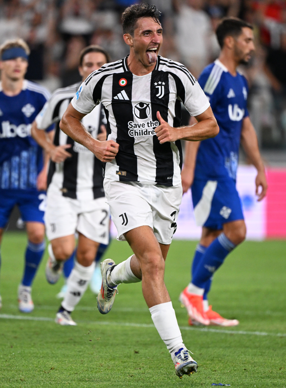 再以年轻天 再以年轻天